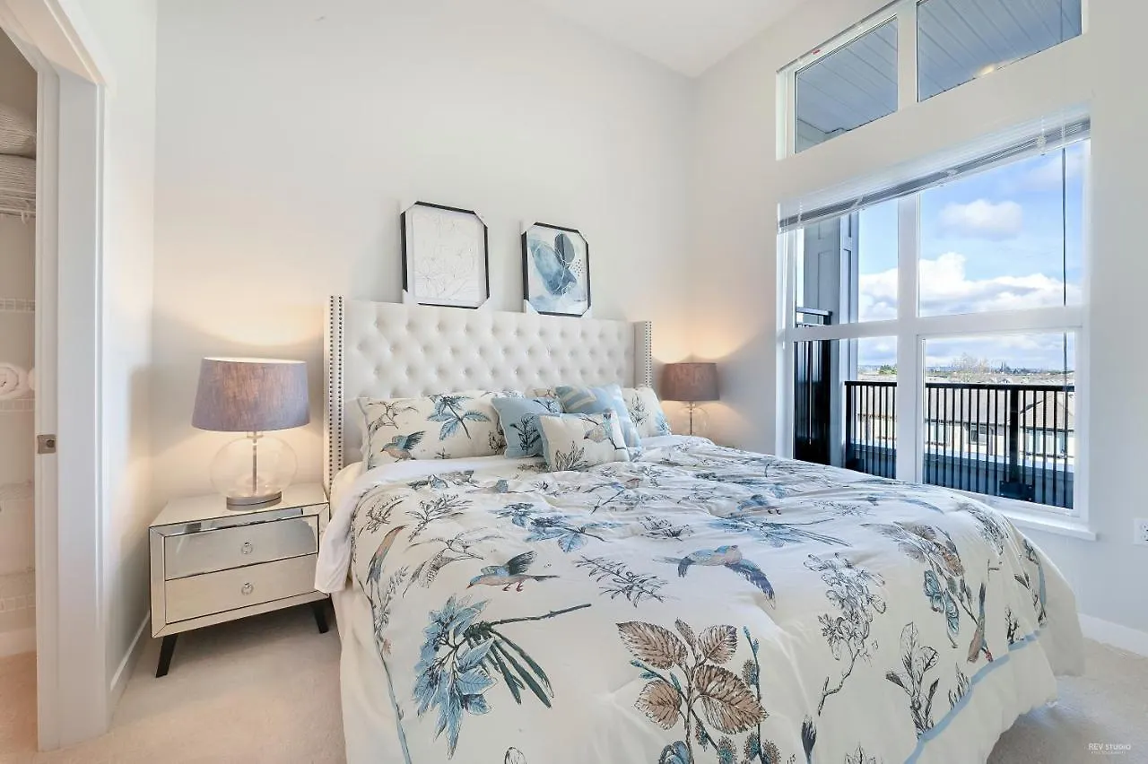 Aries Palace, Luxury Residential Condo In City Of Richmond